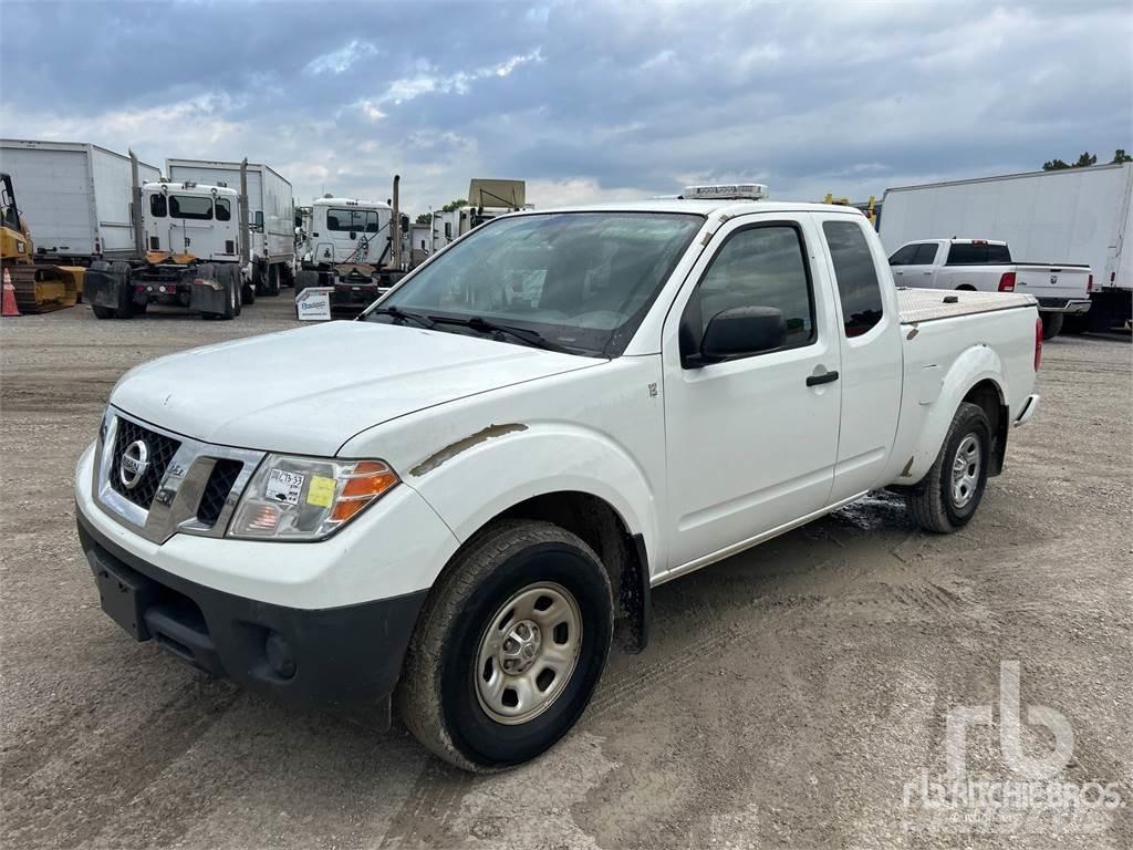 Nissan FRONTIER Pick up/Valník