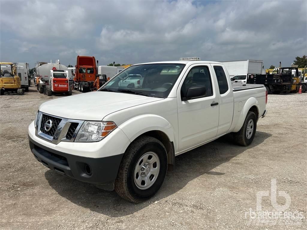 Nissan FRONTIER Pick up/Valník