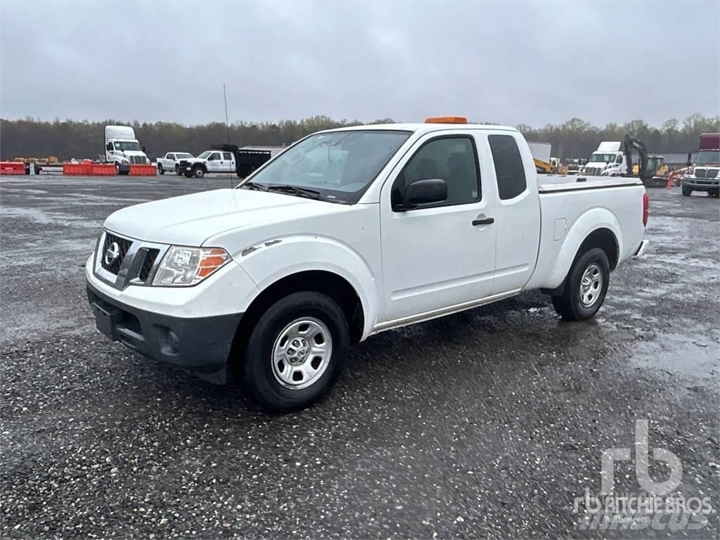 Nissan FRONTIER Pick up/Valník