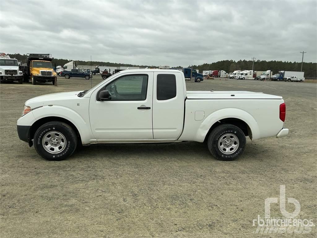 Nissan FRONTIER Pick up/Valník