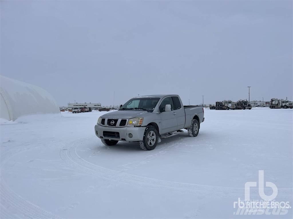 Nissan TITAN Pick up/Valník