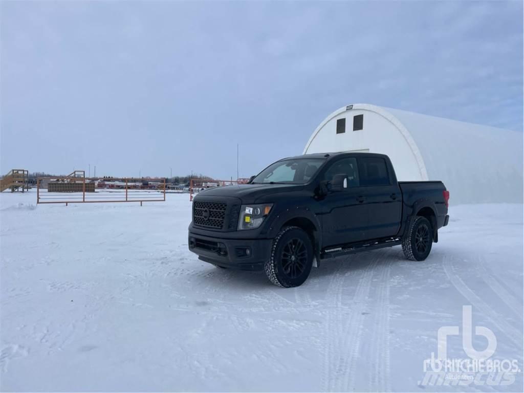 Nissan TITAN Pick up/Valník