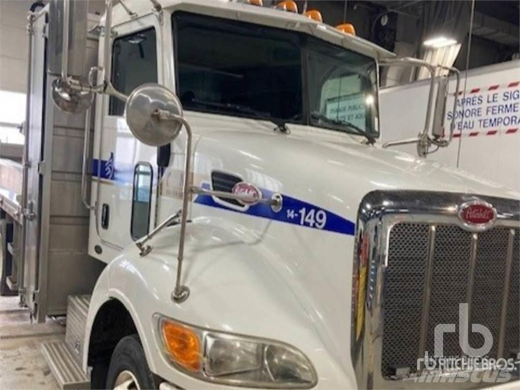 Peterbilt 330 Sklápěče