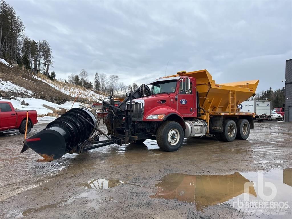 Peterbilt 348 Sněžné pluhy, přední sněhové radlice