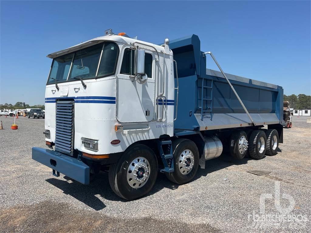 Peterbilt 362 Sklápěče