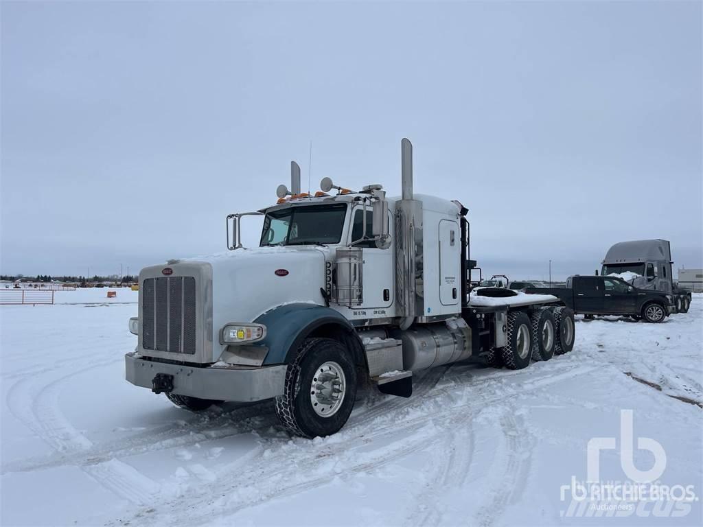 Peterbilt 367 Valník s navijákem