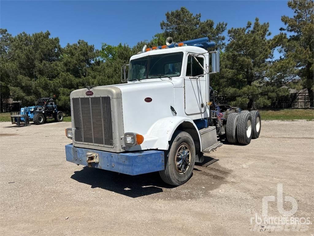 Peterbilt 378 Valník s navijákem