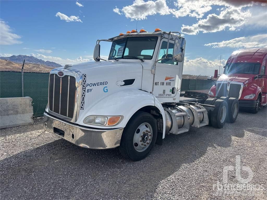 Peterbilt 384 Tahače