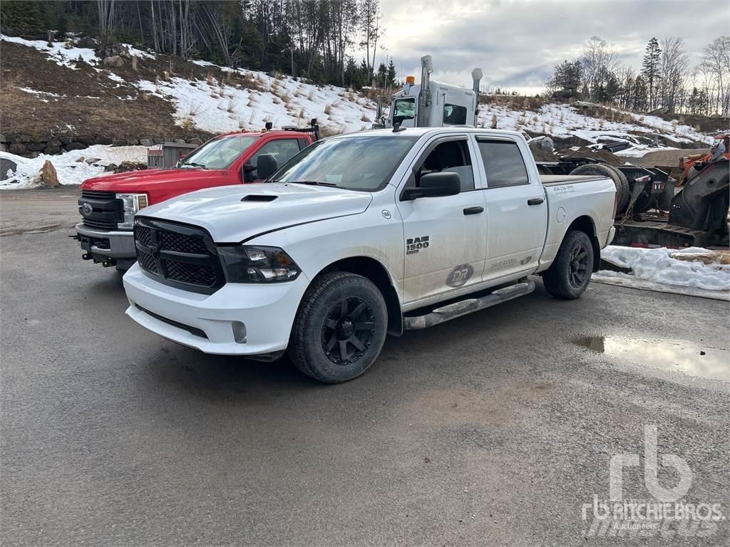 RAM 1500 Pick up/Valník