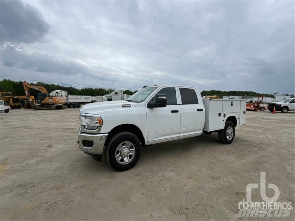 RAM 2500 Komunální / Multi-užitková vozidla