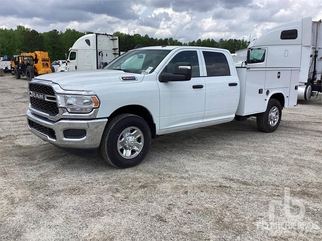 RAM 2500 Komunální / Multi-užitková vozidla