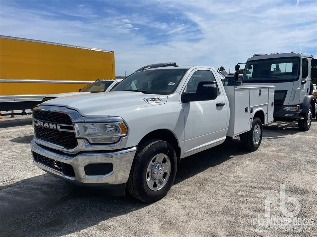 RAM 2500 Komunální / Multi-užitková vozidla
