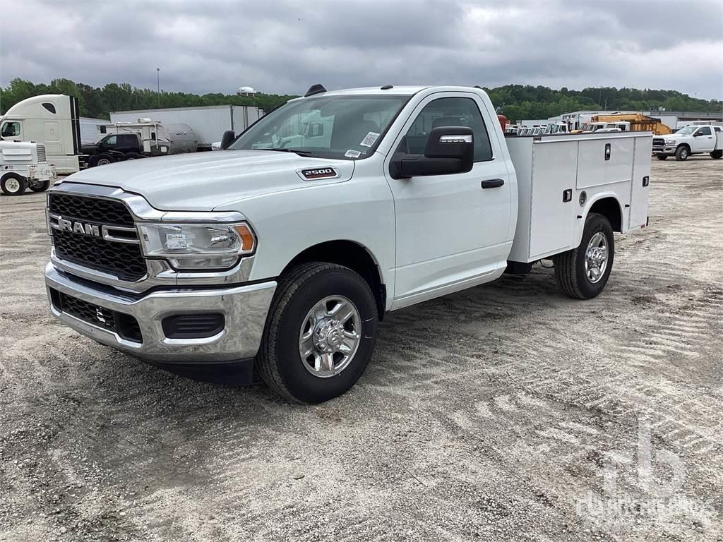RAM 2500 Komunální / Multi-užitková vozidla