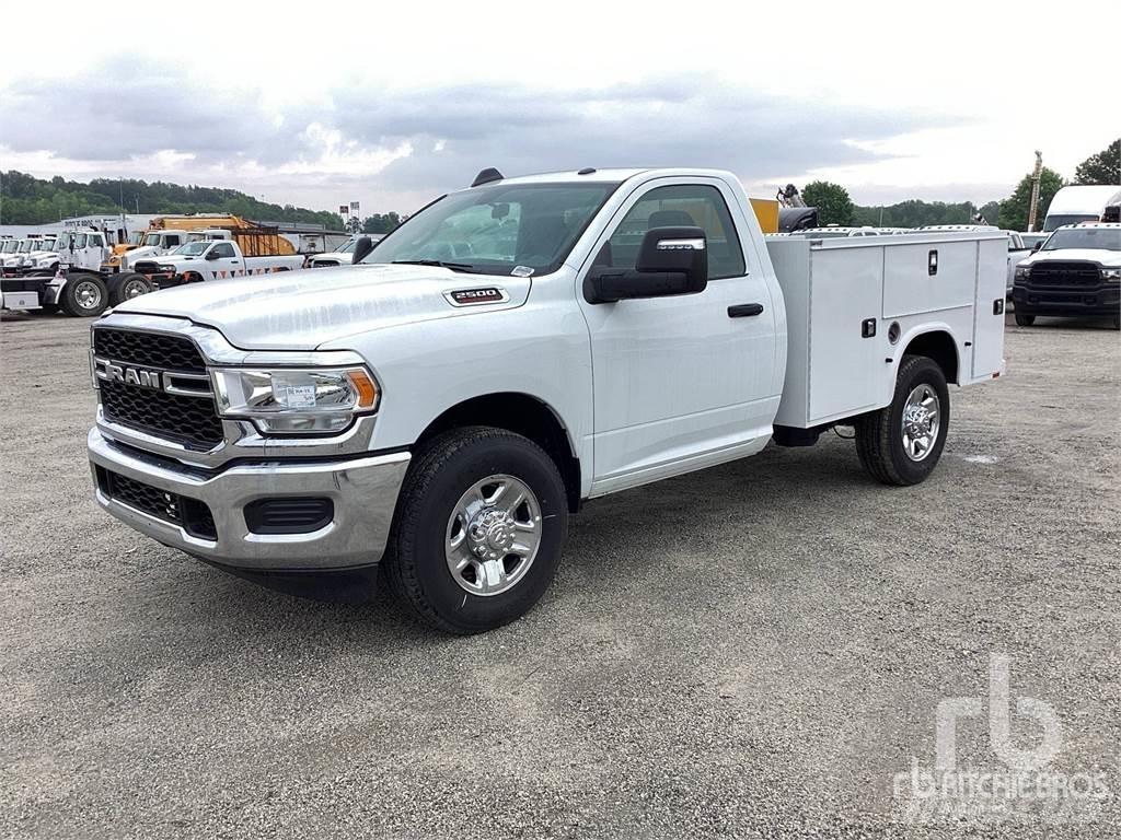 RAM 2500 Komunální / Multi-užitková vozidla