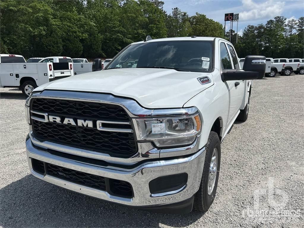 RAM 2500 Komunální / Multi-užitková vozidla