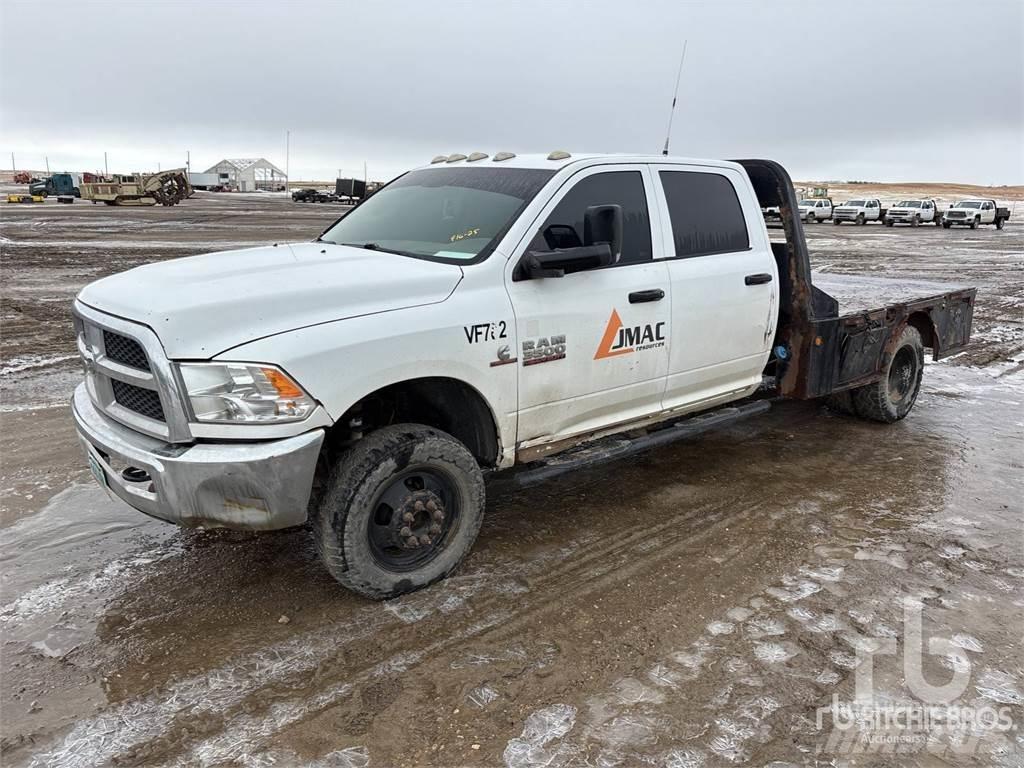 RAM 3500 Valníky/Sklápěcí bočnice