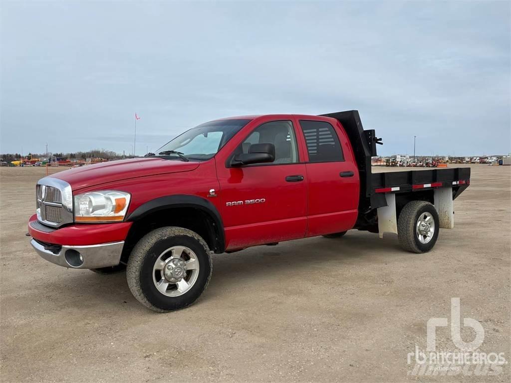 RAM 3500 Valníky/Sklápěcí bočnice