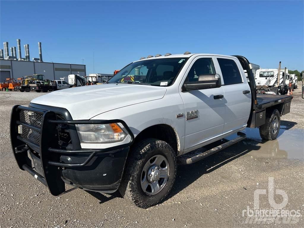 RAM 3500 Valníky/Sklápěcí bočnice