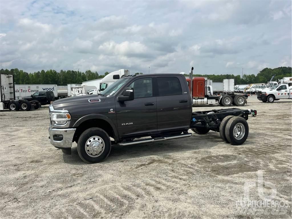RAM 3500 Nákladní vozidlo bez nástavby