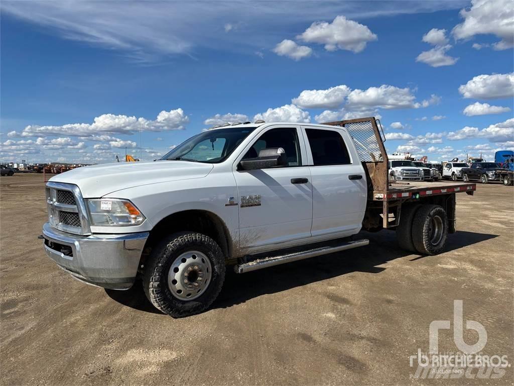RAM 3500HD Valníky/Sklápěcí bočnice