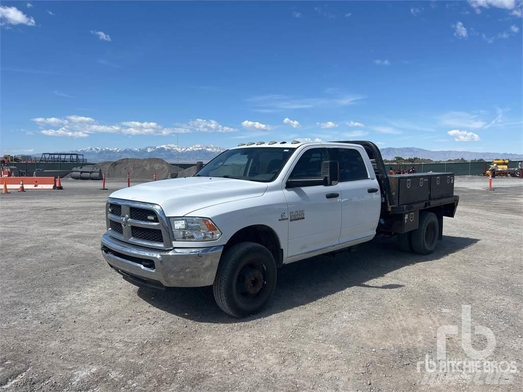 RAM 3500HD Valníky/Sklápěcí bočnice