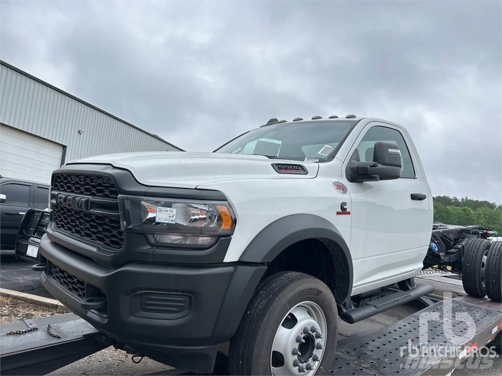RAM 5500 Nákladní vozidlo bez nástavby