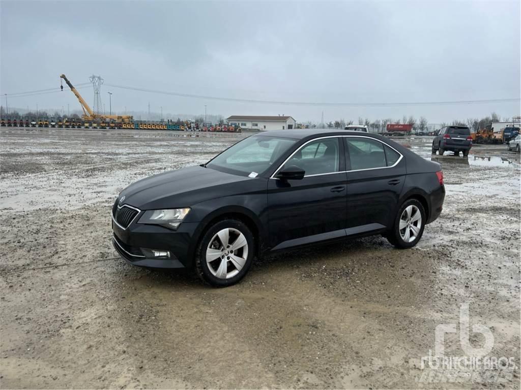 Skoda SUPERB Osobní vozy
