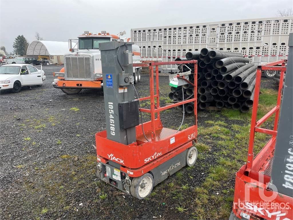 SkyJack SJ12 Kloubové plošiny