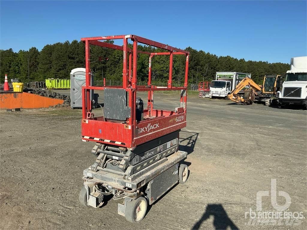 SkyJack SJ3219 Nůžková zvedací plošina