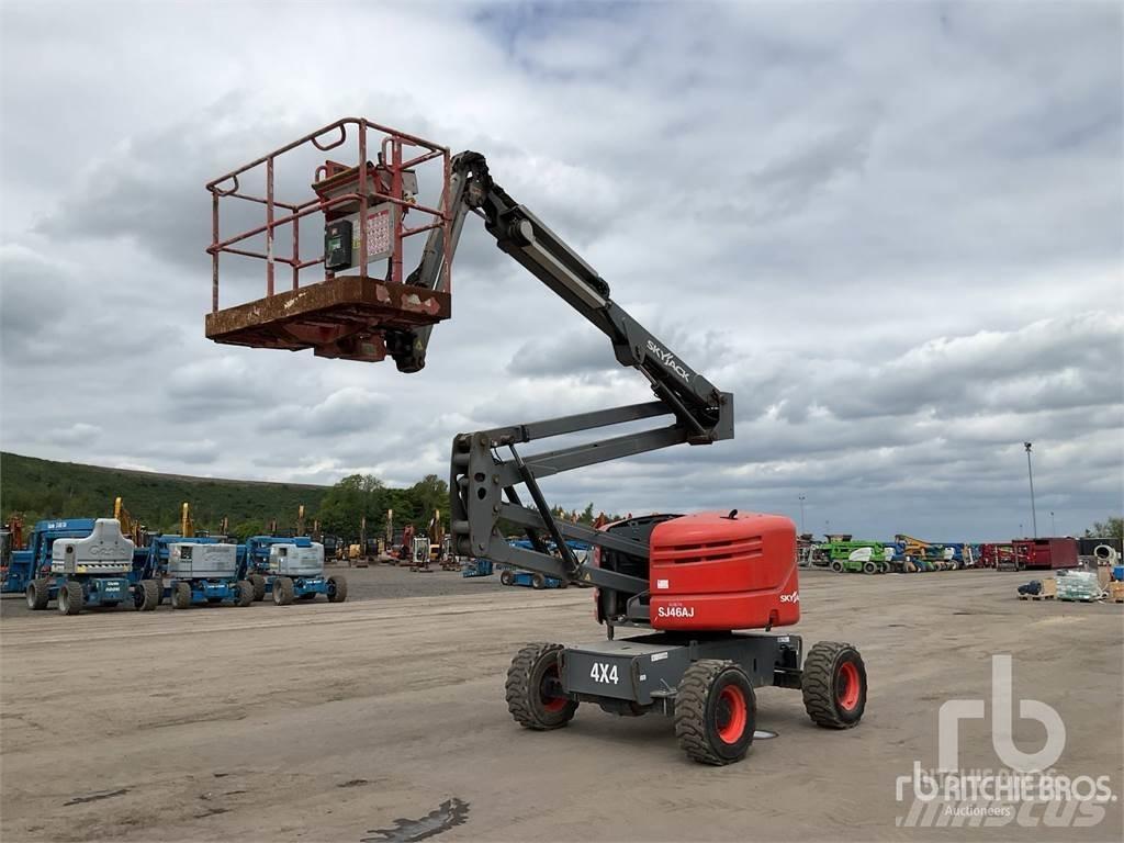 SkyJack SJ46AJ Kloubové plošiny