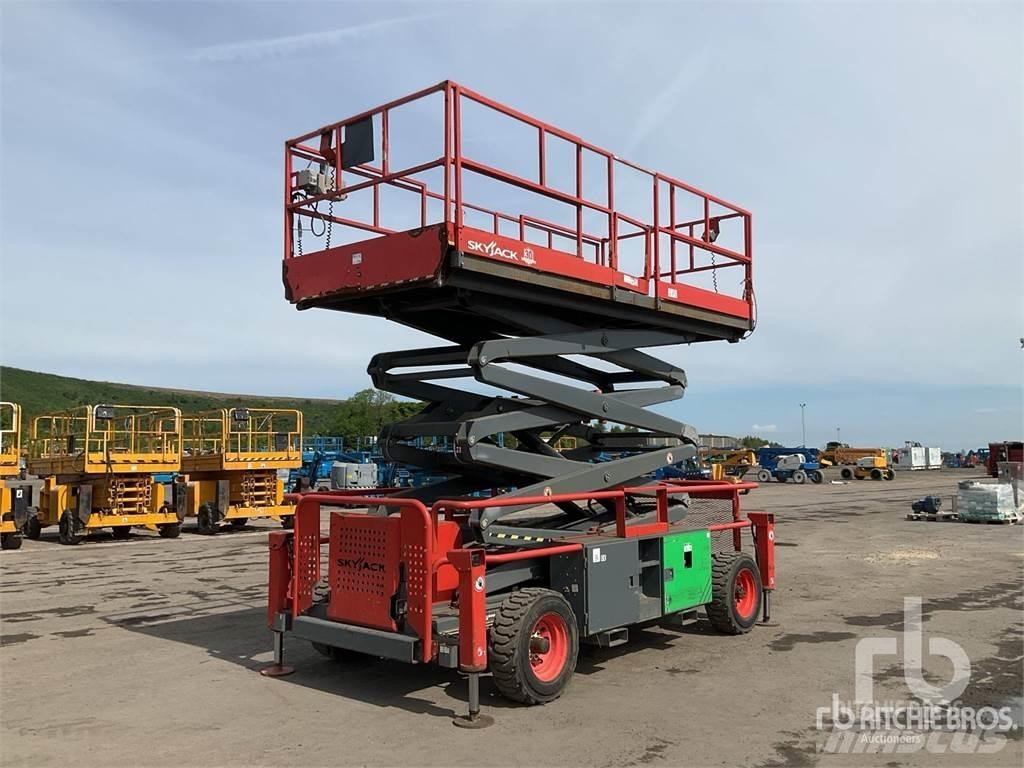 SkyJack SJ9241 Nůžková zvedací plošina
