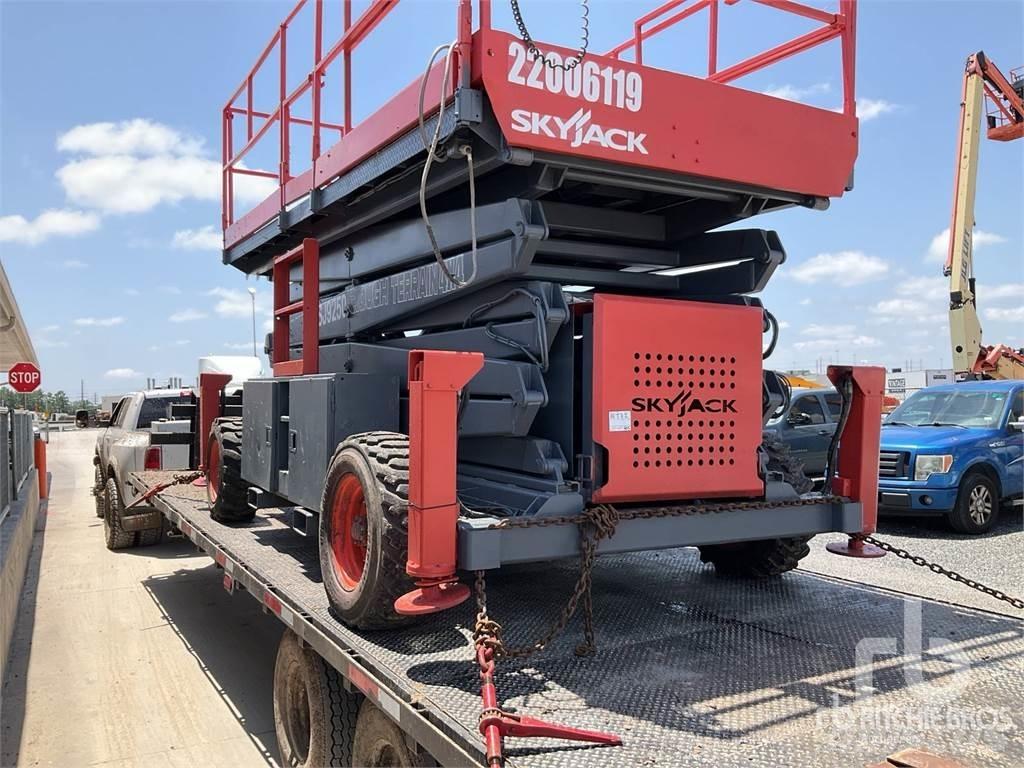 SkyJack SJ9250 Nůžková zvedací plošina