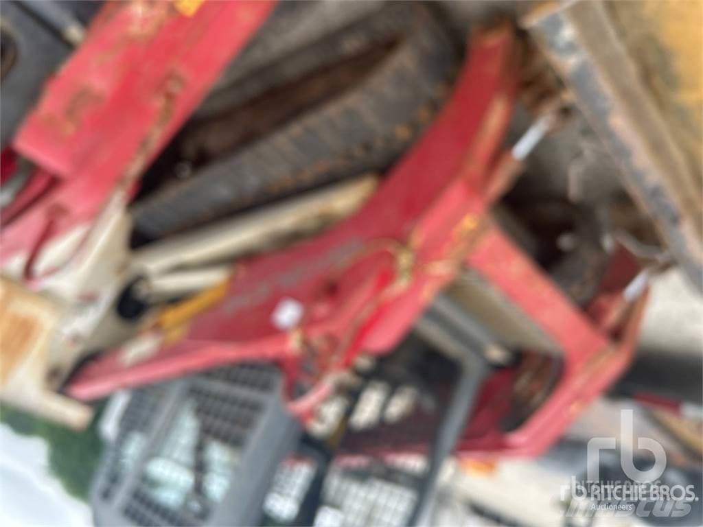 Takeuchi TL10 Smykem řízené nakladače