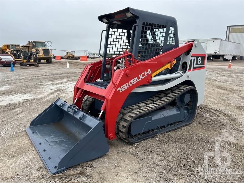 Takeuchi TL8 Smykem řízené nakladače