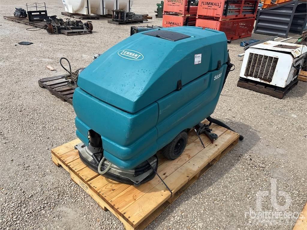 Tennant 5680 Zametací stroje