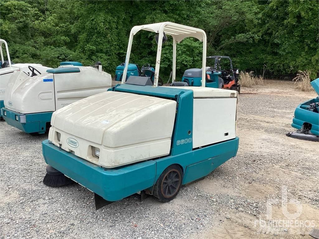 Tennant 6600 Zametací stroje