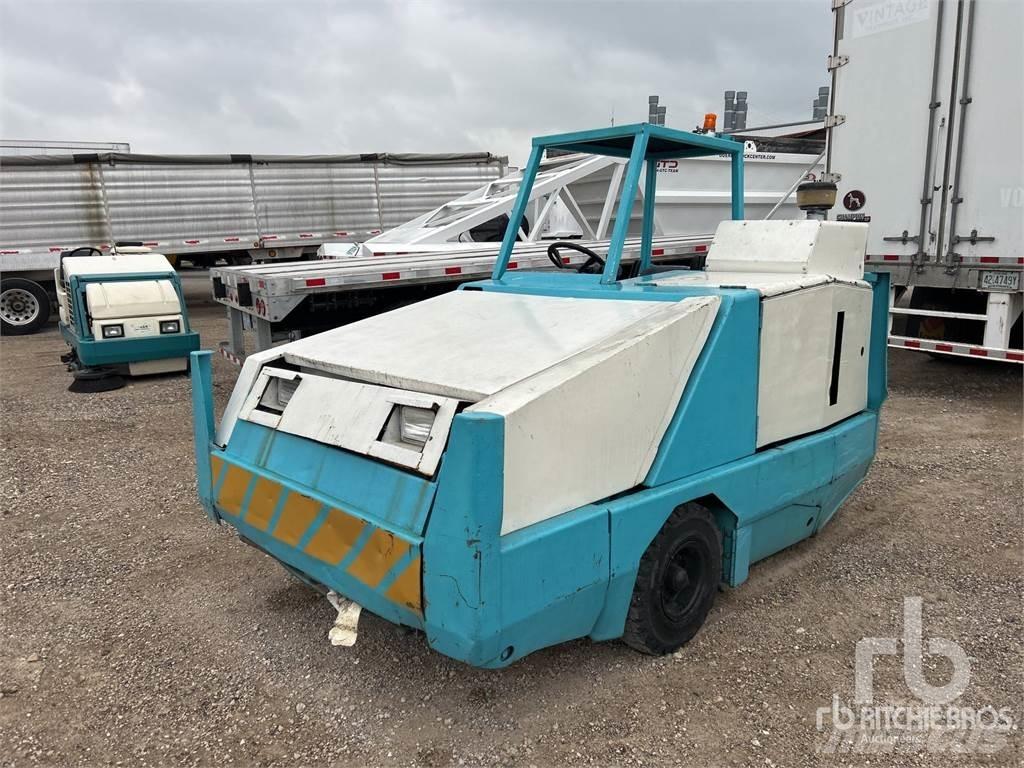 Tennant 800 Zametací stroje