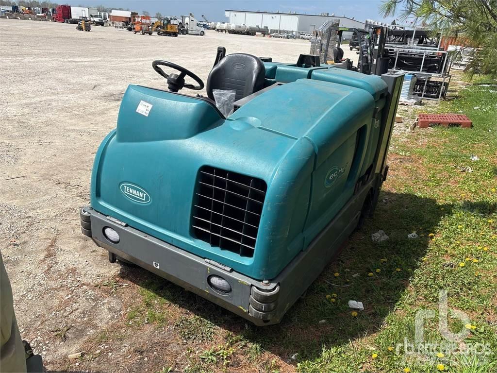 Tennant M30 Zametací stroje