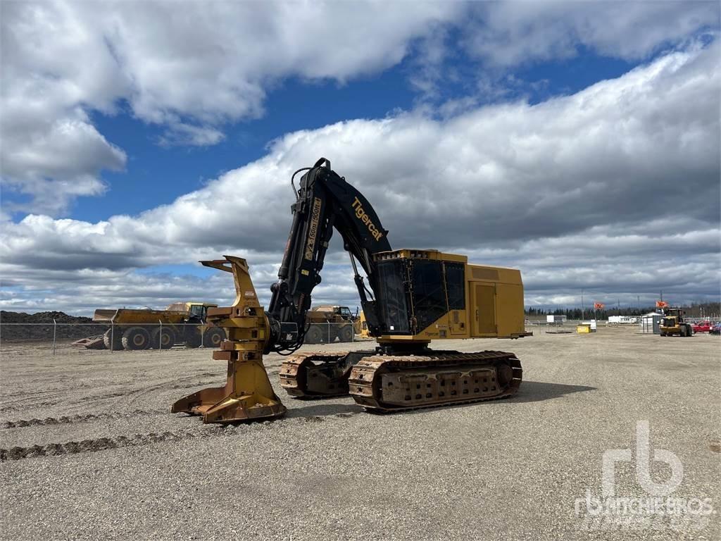 Tigercat X870D Kácecí harvestory