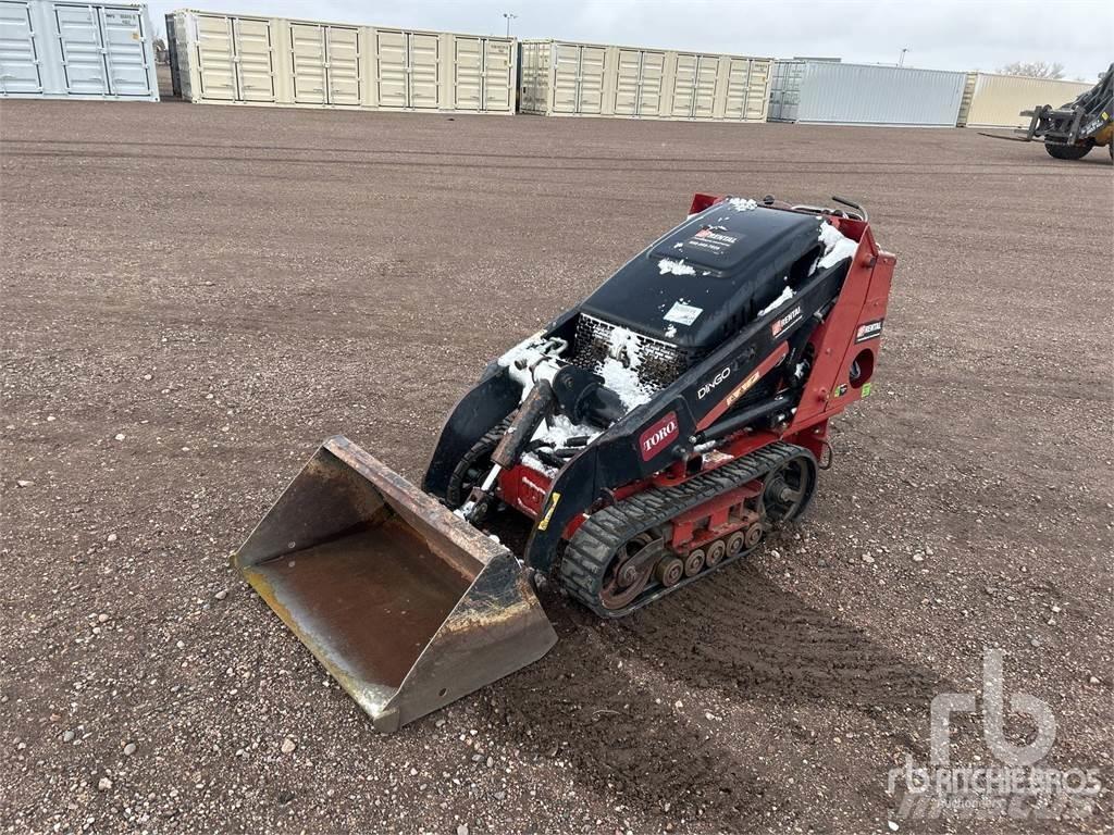 Toro TX427 Smykem řízené nakladače