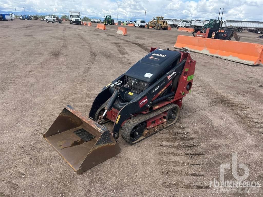 Toro TX427 Smykem řízené nakladače