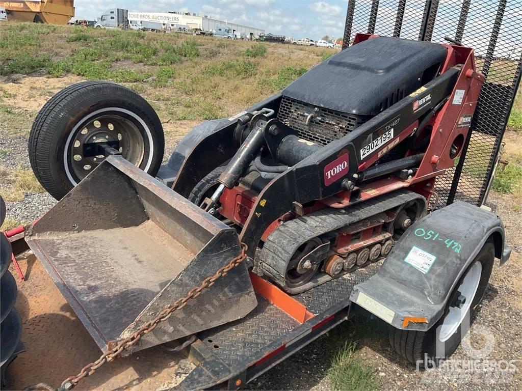Toro TX427 Smykem řízené nakladače