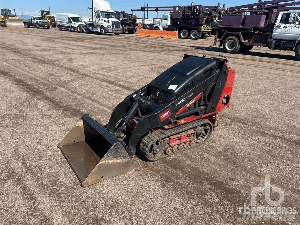 Toro TX427 Smykem řízené nakladače