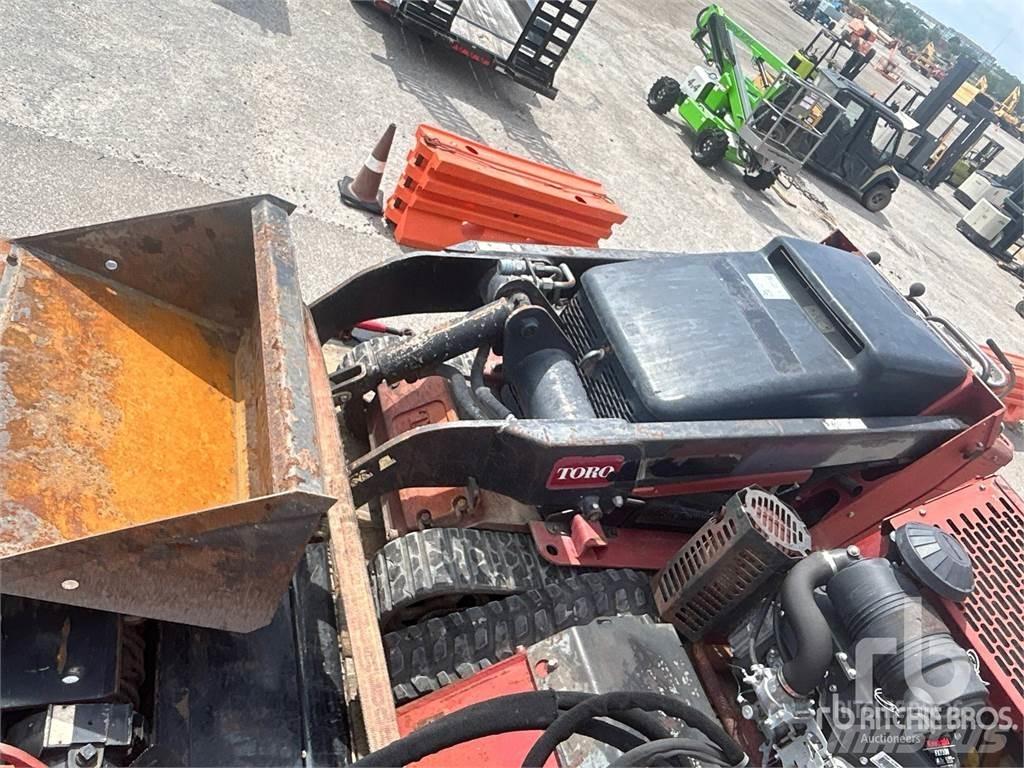 Toro TX525N Smykem řízené nakladače