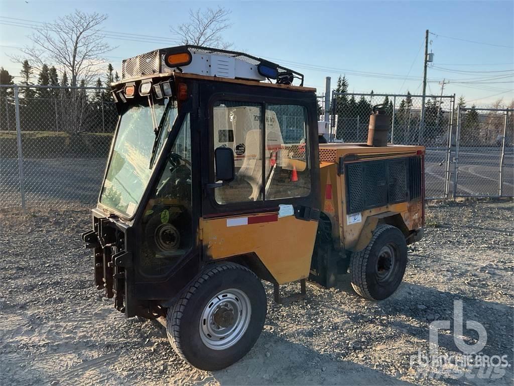 Trackless MT6 Sněžné pluhy, přední sněhové radlice