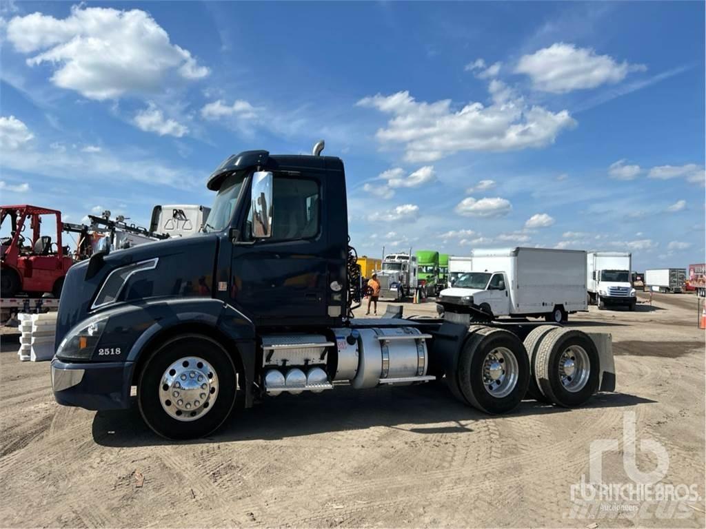 Volvo VNL300 Tahače