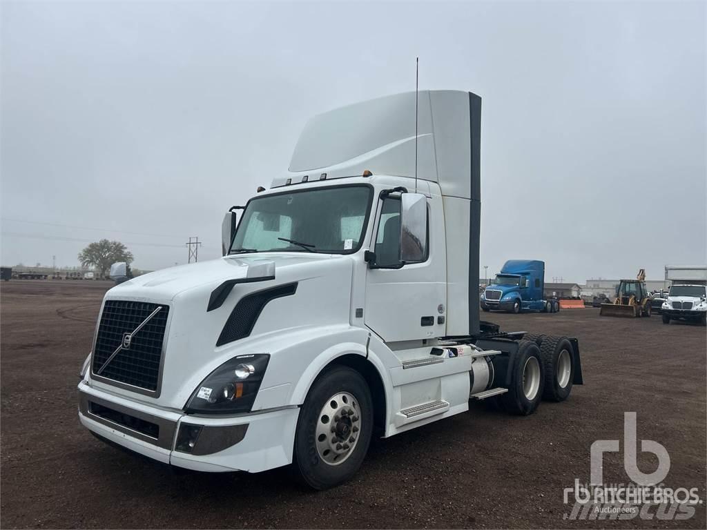 Volvo VNL64 Tahače