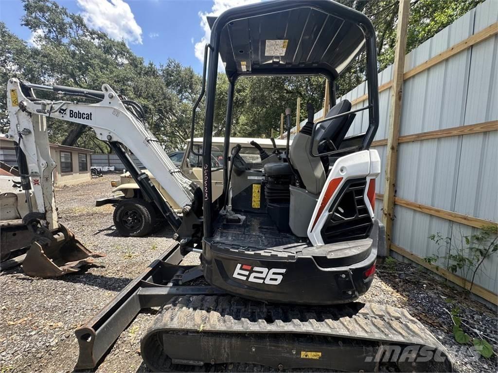 Bobcat E26 Midi rýpadla 7t - 12t