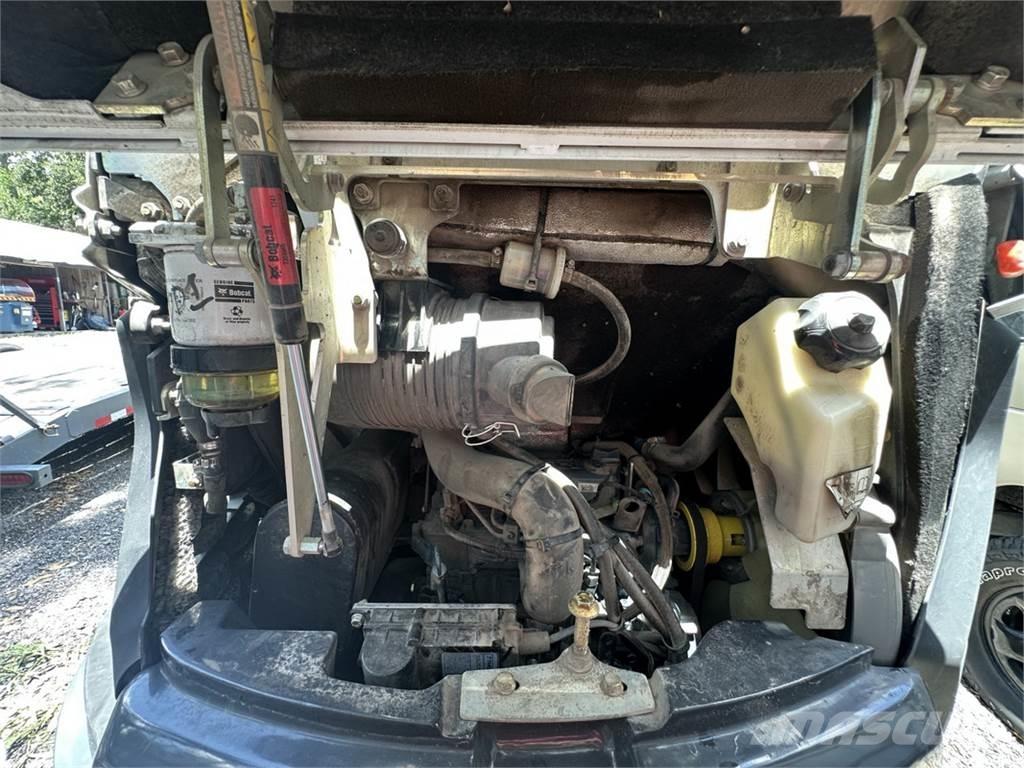 Bobcat E26 Midi rýpadla 7t - 12t