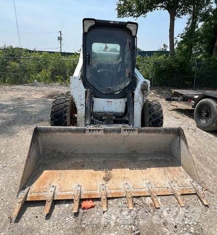 Bobcat S650 Smykem řízené nakladače